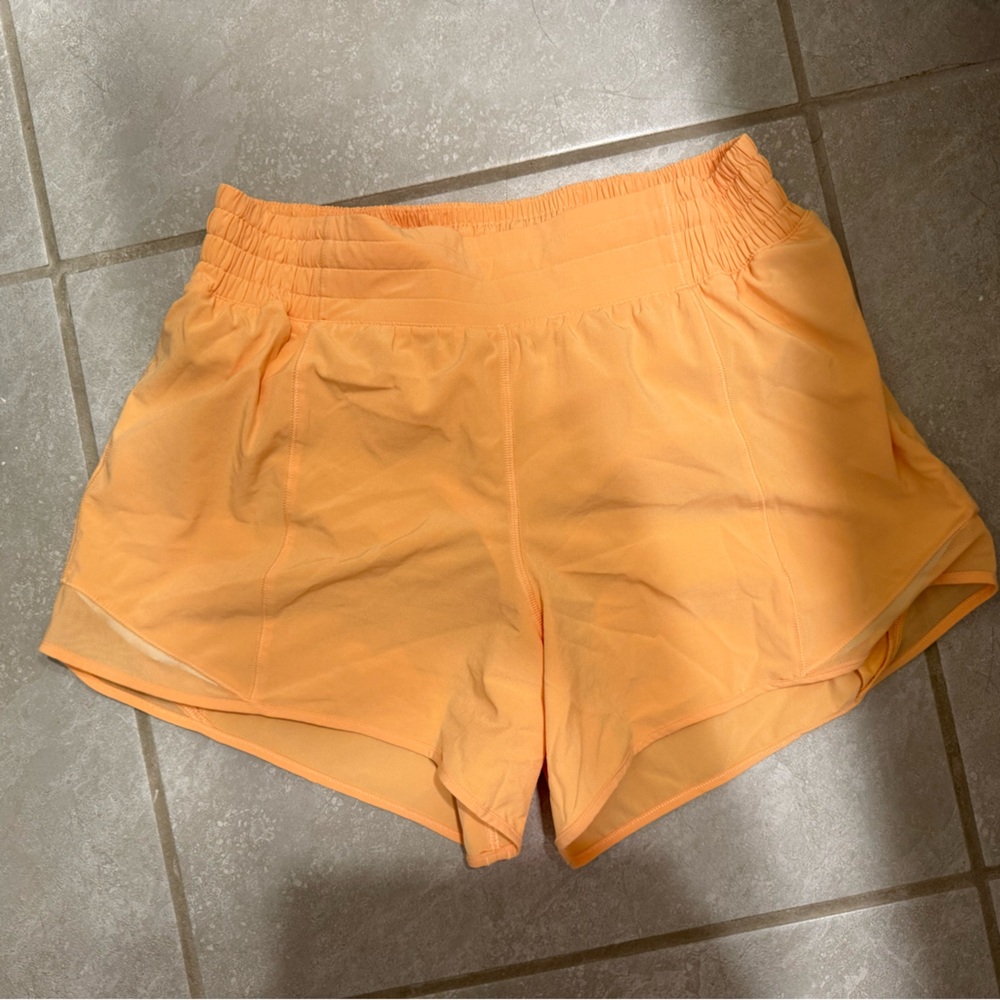 lululemon athletica hotty hot high rise Women's Athletic Shorts - rock melon